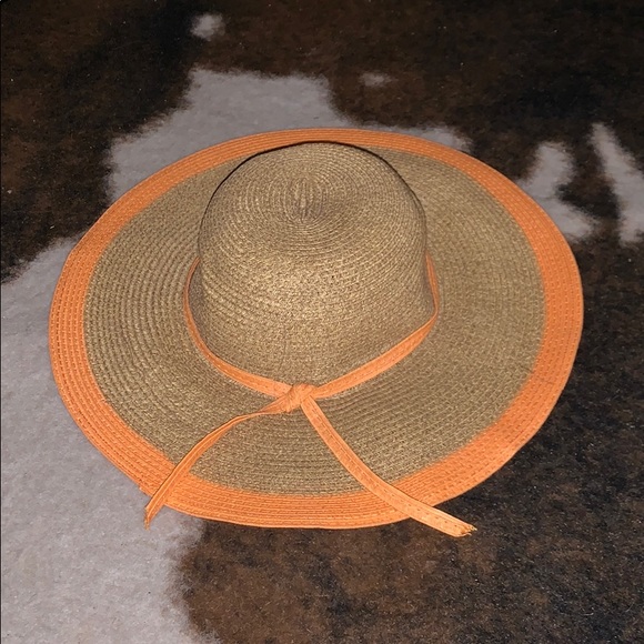 sun hat - Picture 1 of 1
